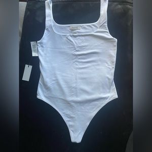 Babaton Contour Bodysuit Size L